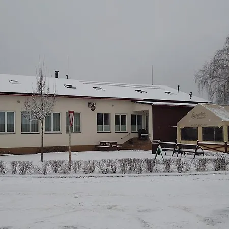 Na Rybnicku Hotell *