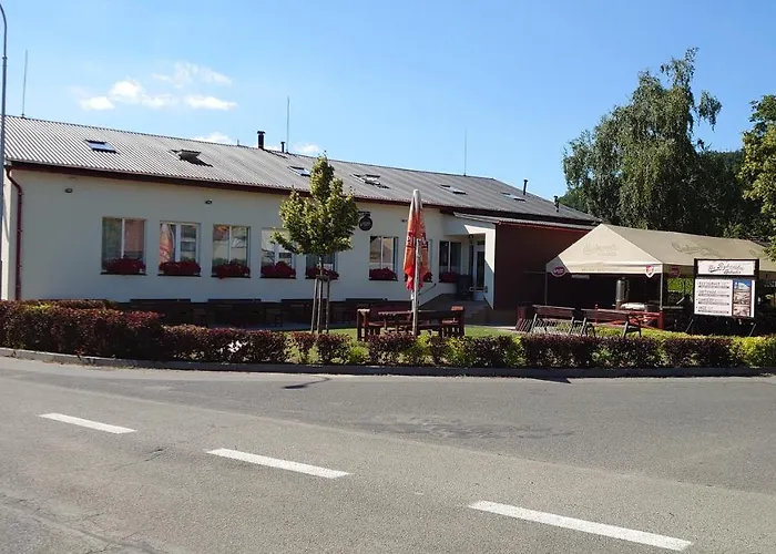 Na Rybníčku Hotel *